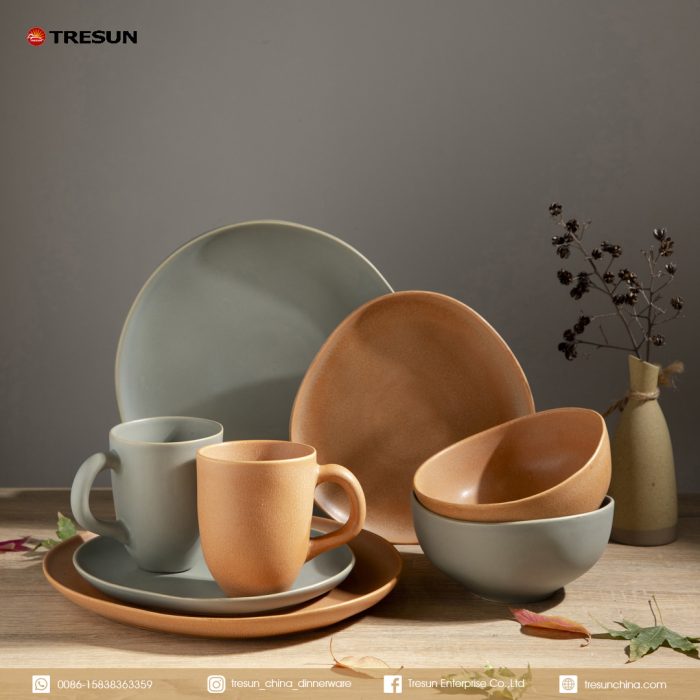 Porcelain Dinnerware Set
